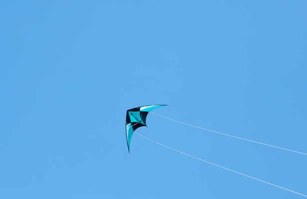 空中のカイト