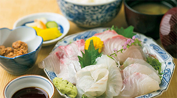 船宿直営のレストラン レストラン&ステイ秋田屋 鱗亭 (りんてい)