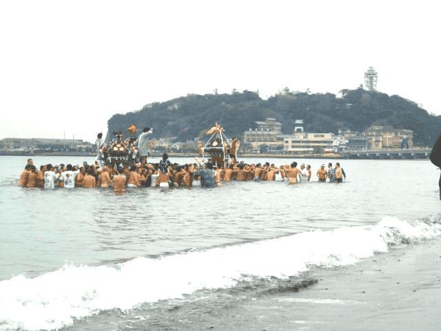 【藤沢】寒中神輿錬成大会